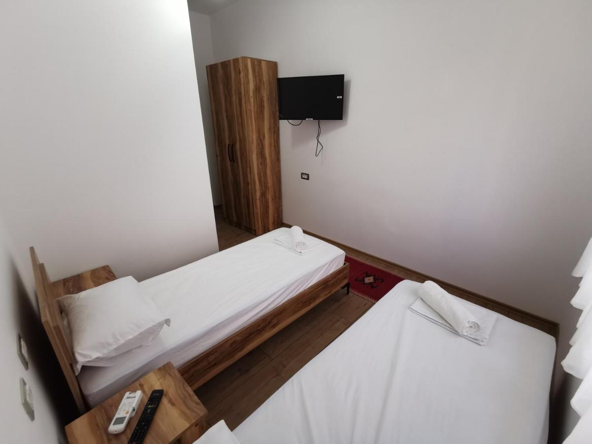 Bujtina Valgent Bed & Breakfast Berat Eksteriør bilde