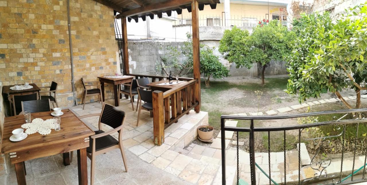 Bujtina Valgent Bed & Breakfast Berat Eksteriør bilde